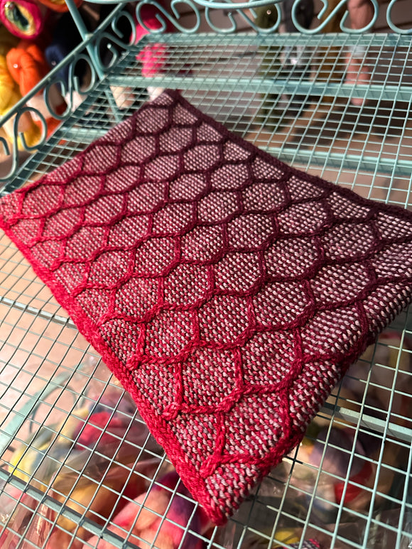 Sample Sale: Cowl, Mary Martin, gradient honeycomb