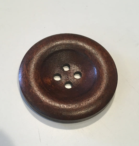 Button, wood, 35mm